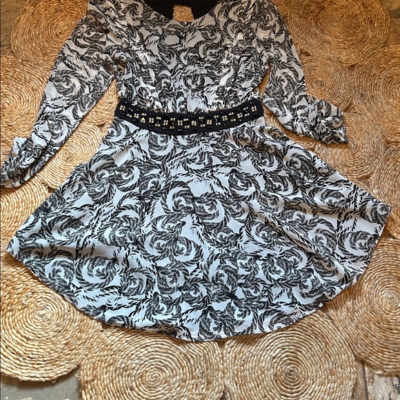 BCBGeneration swing dress - Picture 6 of 8